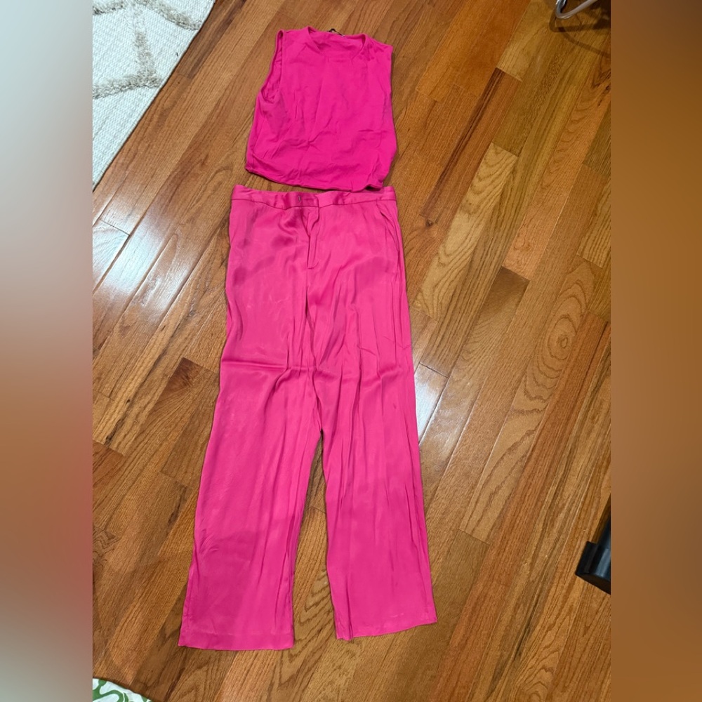 Zara SATIN EFFECT STRAIGHT LEG PANTS & SLEEVELESS CROP TOP
